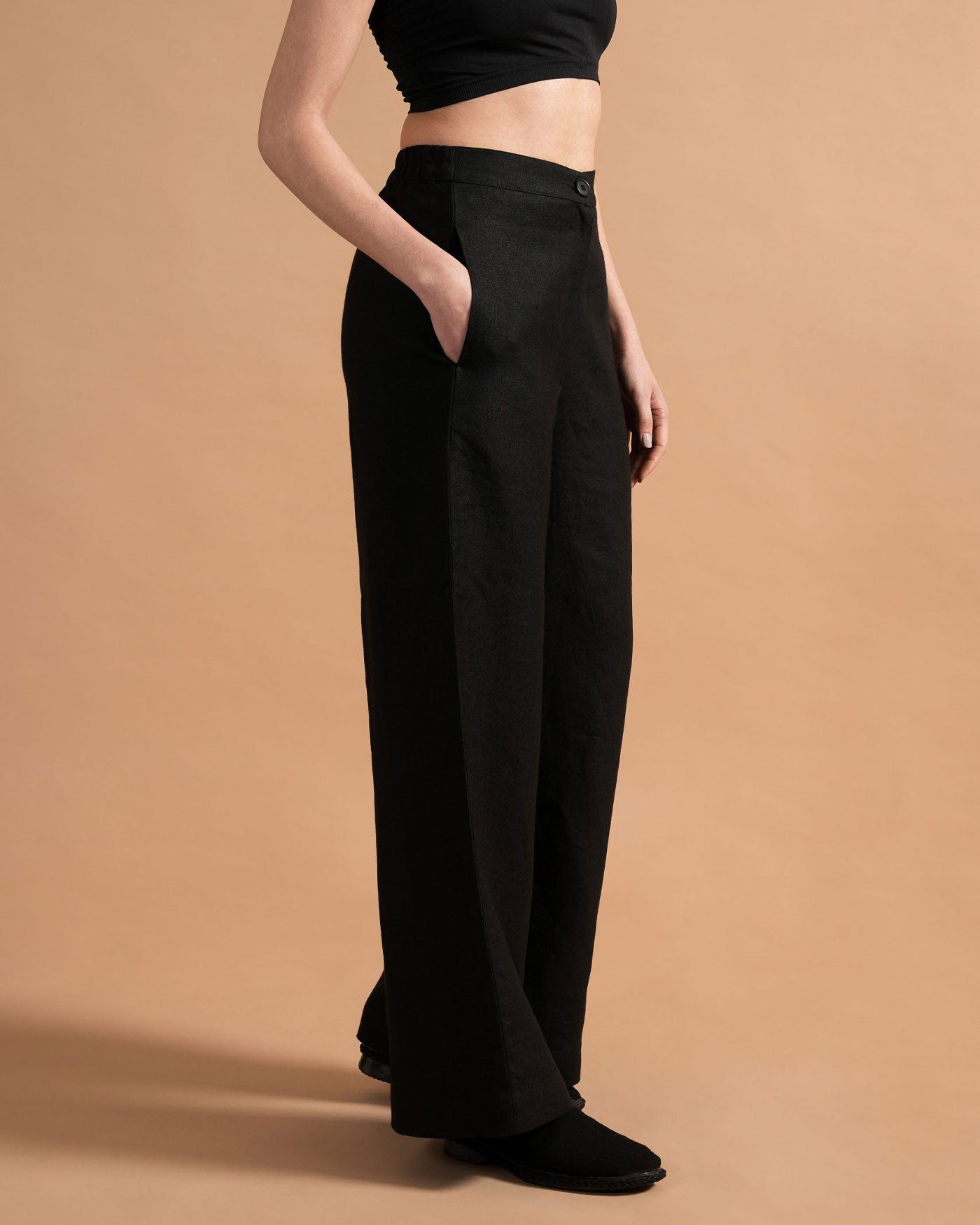 Midnight Linen High-Neck Set