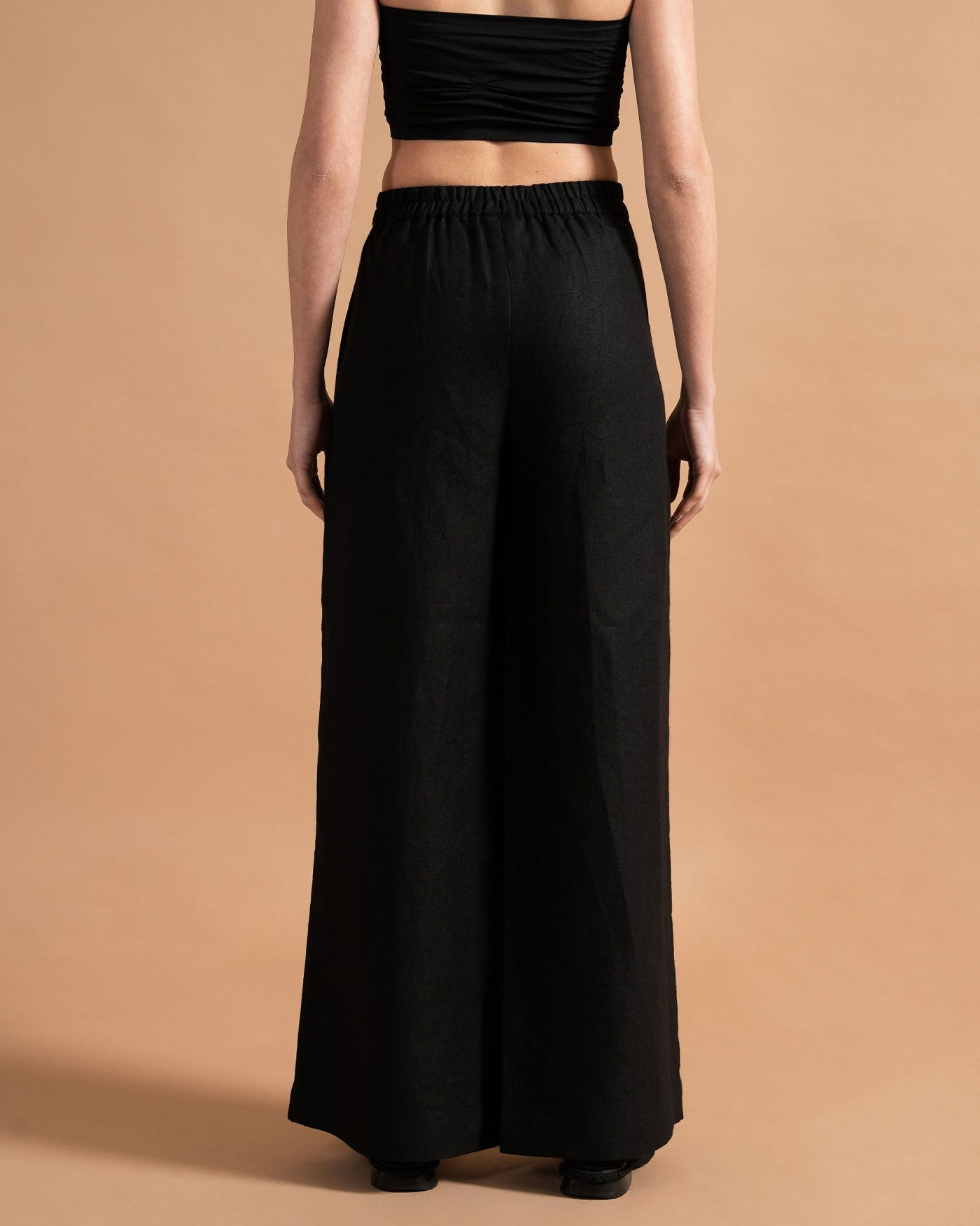 Midnight Linen High-Neck Set
