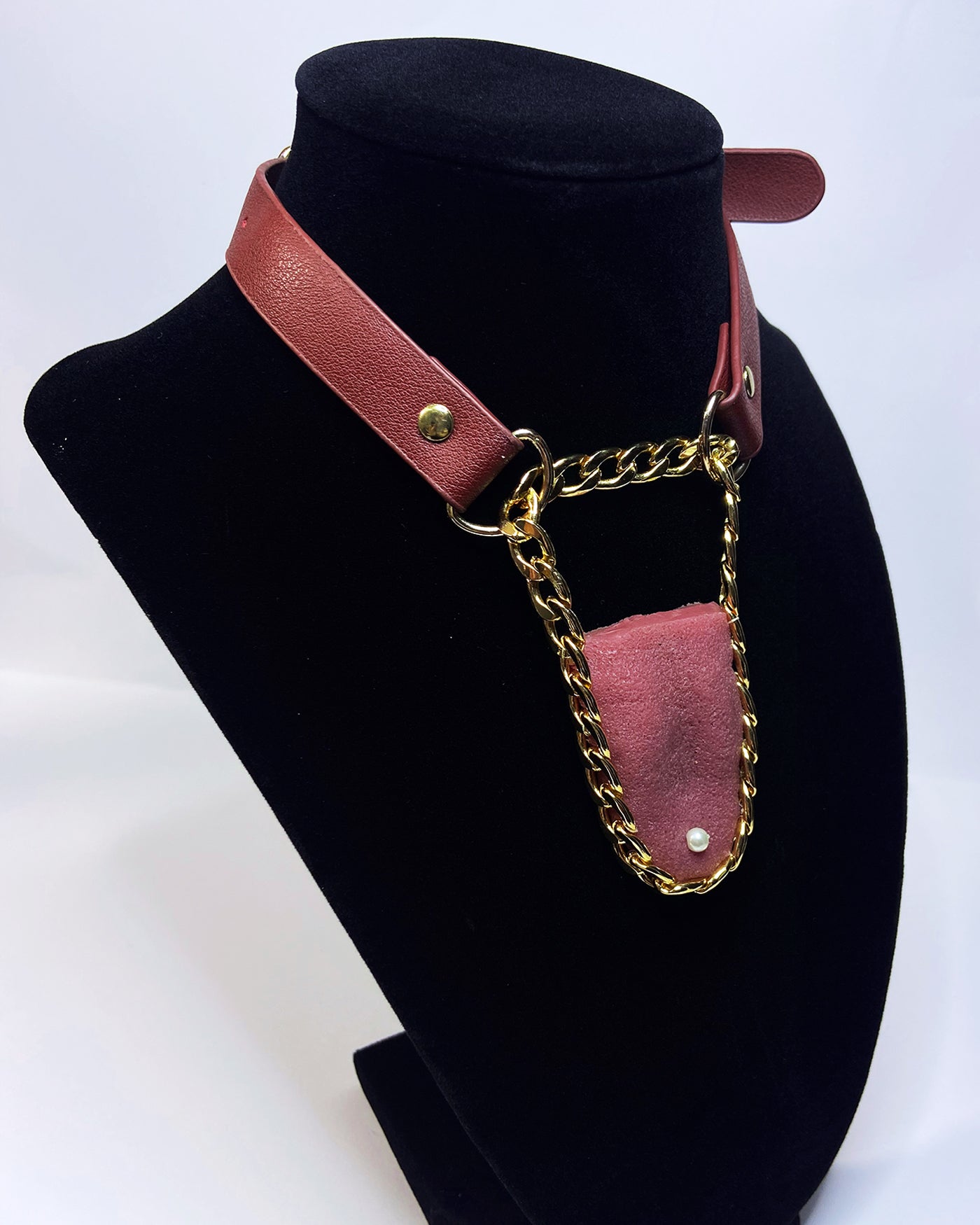 Satuhkalya’ks - Dark Red Tongue Choker